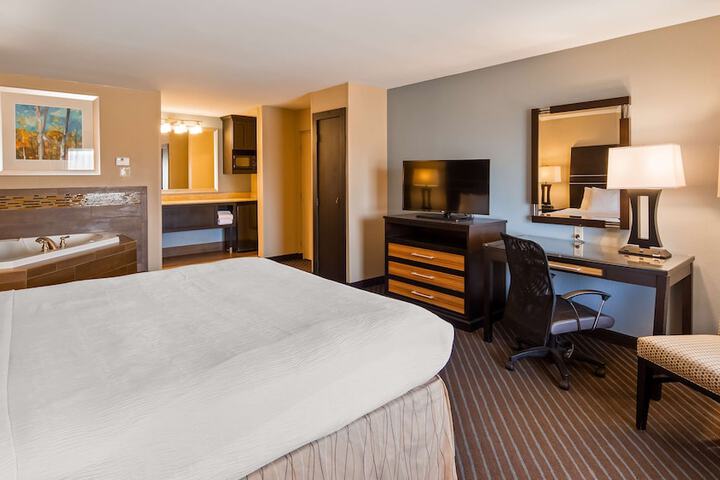 Room 16 of 30