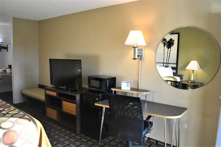 Room 51 of 67