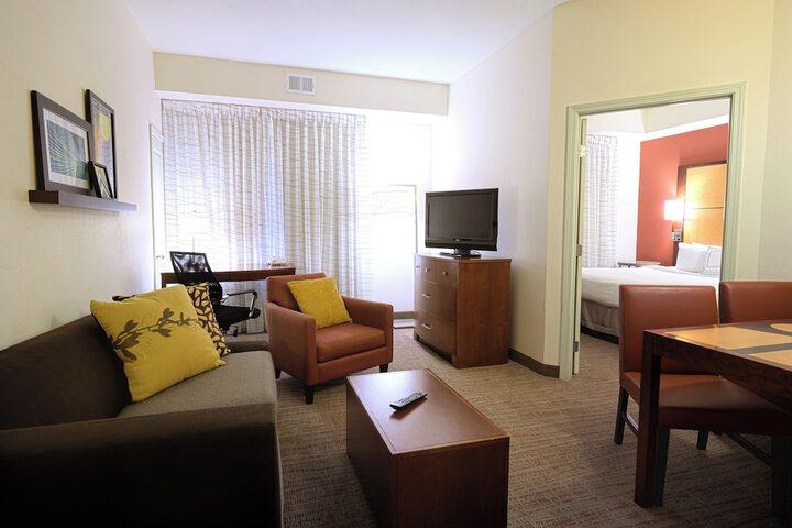 Room 15 of 22