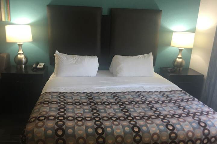 Room 19 of 30