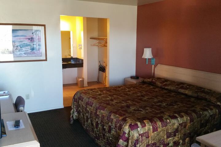 Room 7 of 15