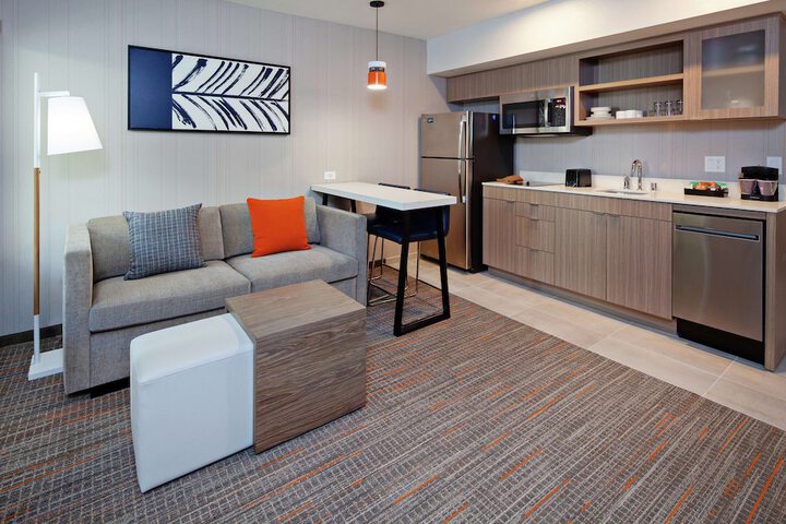 Room 21 of 50