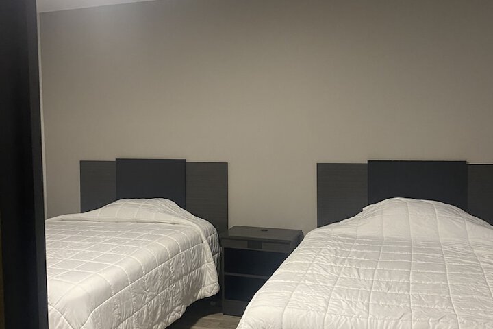 Room 8 of 17