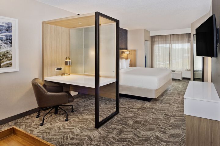 Room 31 of 53