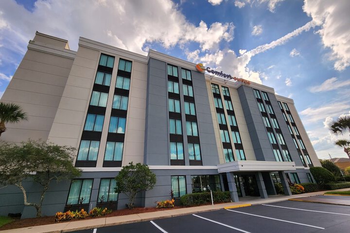 Comfort Suites Baymeadows Near Butler Blvd
