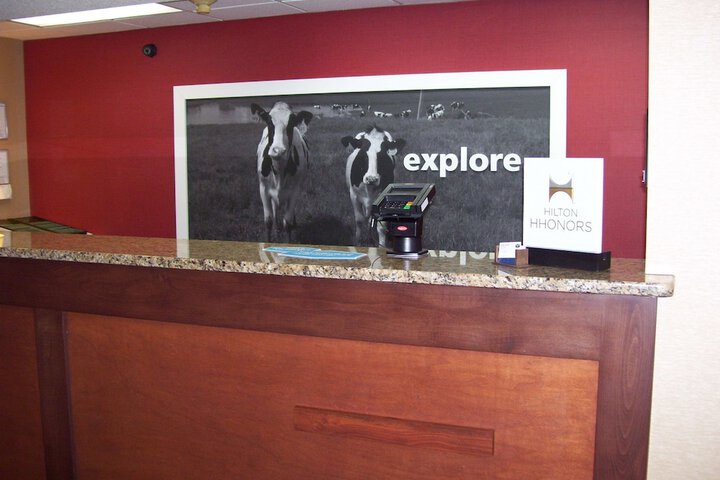 Hampton Inn Hillsville