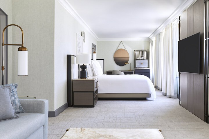 Room 45 of 148