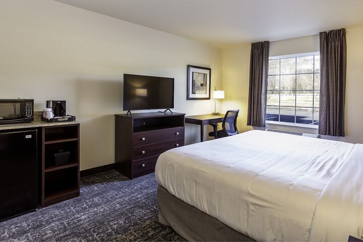 Cobblestone Inn & Suites - Brookville