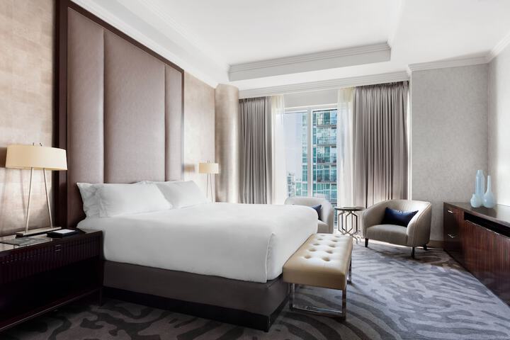 Room 16 of 60