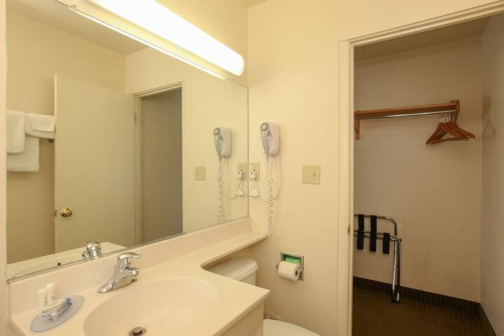 Room 34 of 45