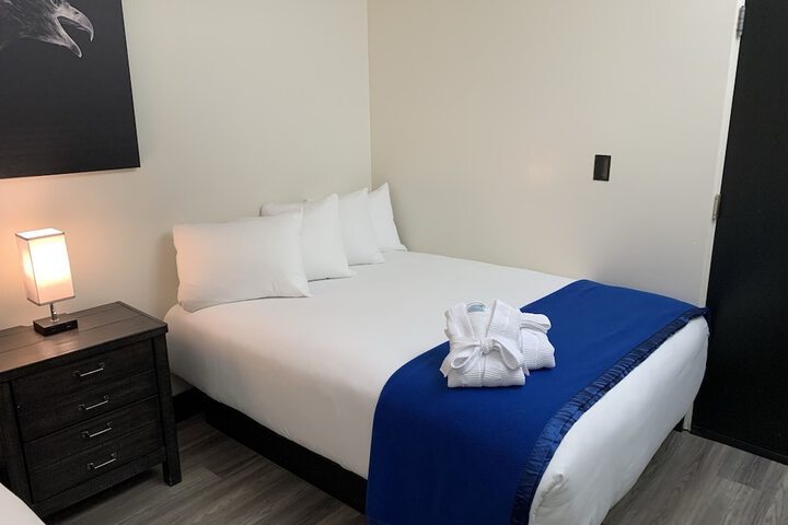 Room 13 of 38