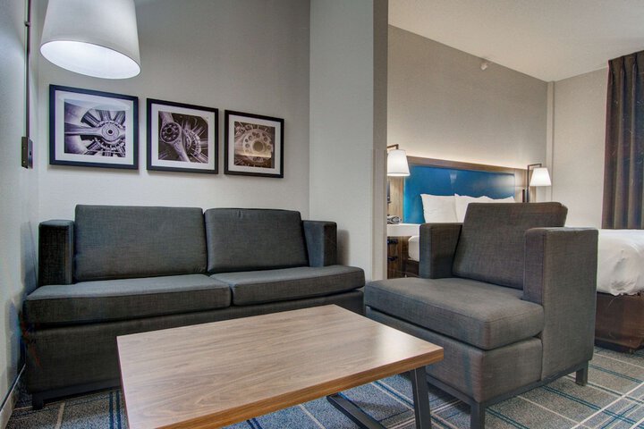 Room 41 of 59