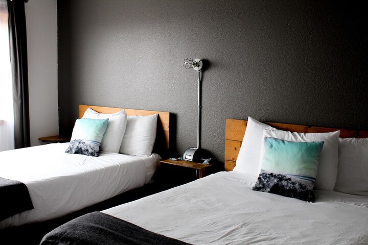 Room 108 of 147