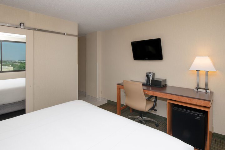 Room 18 of 42