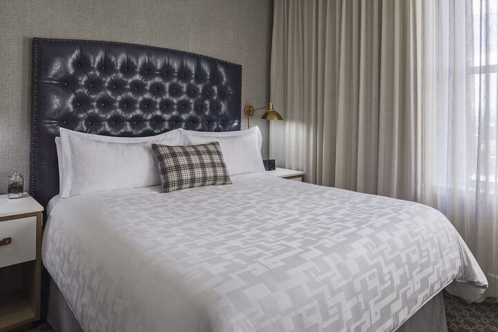 Room 40 of 64