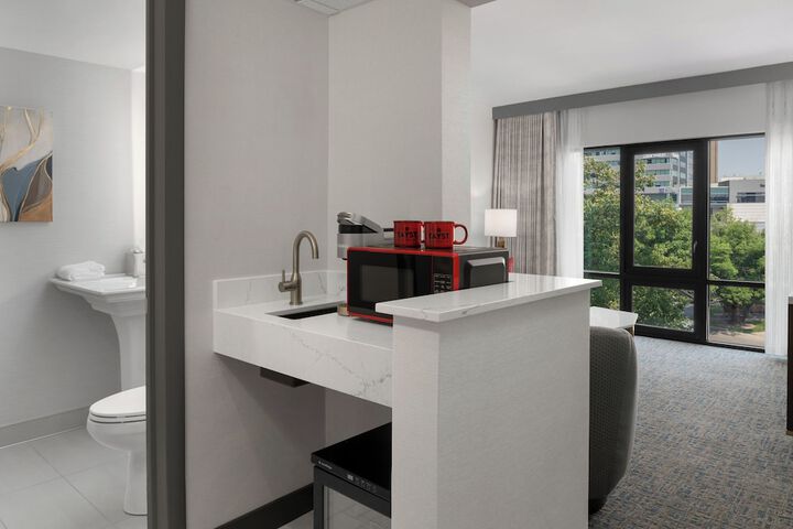 Hotel 43