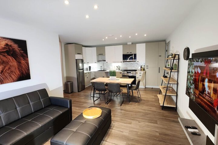 GLOBALSTAY. Paradise Marina Place