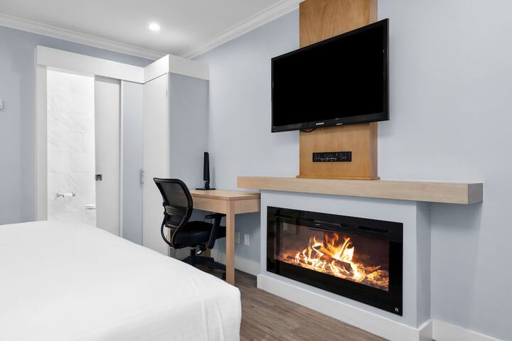 Room 25 of 68