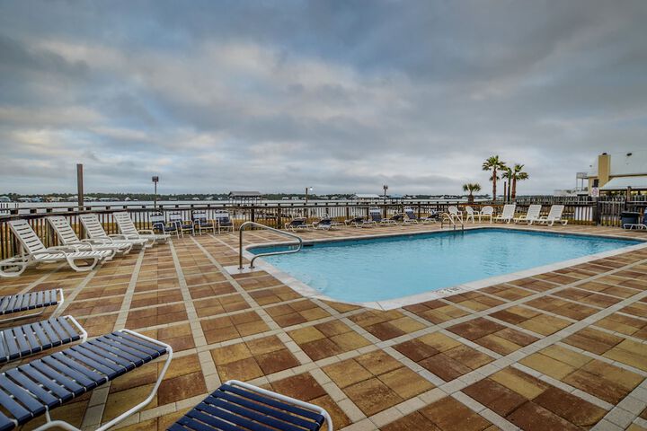 Pool 6 of 51