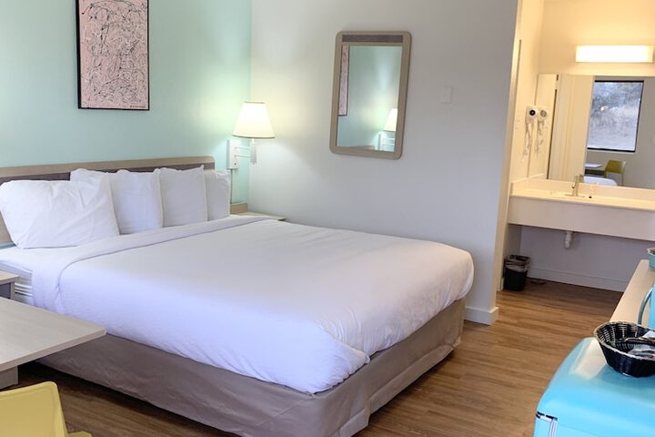 Room 55 of 74