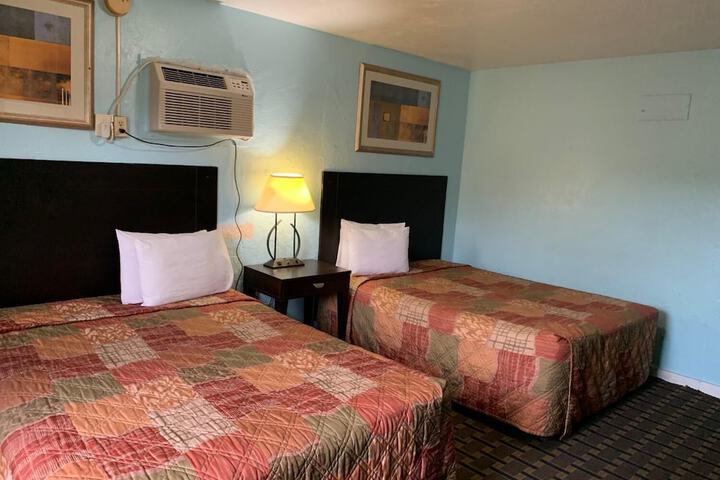 Room 15 of 22