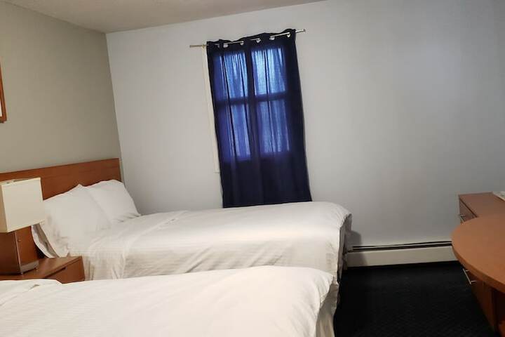 Room 53 of 63