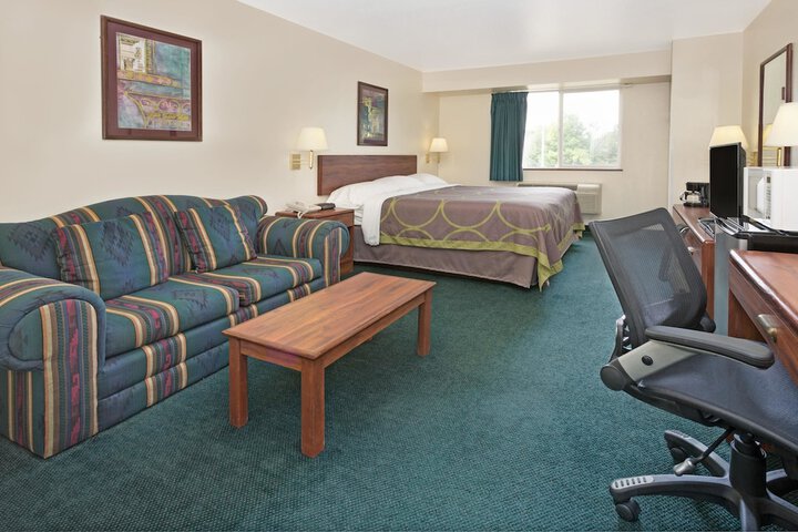 Room 17 of 30