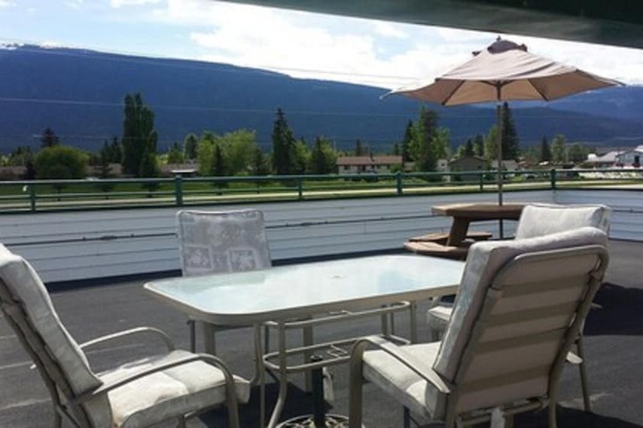 Sundeck 55 of 58
