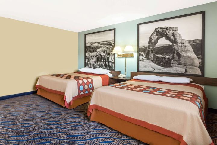 Room 17 of 30