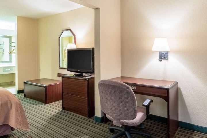 Quality Inn Alexandria