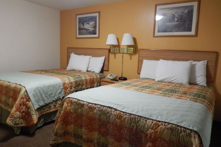 Room 13 of 30