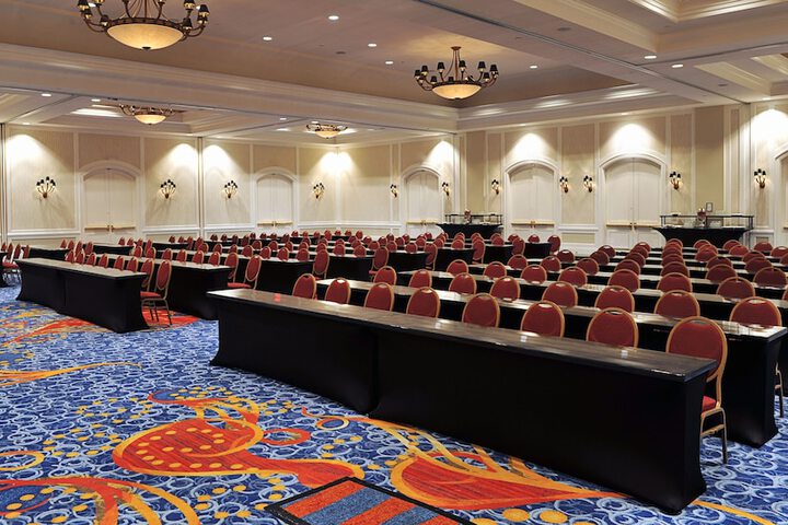 Renaissance Portsmouth-Norfolk Waterfront Hotel