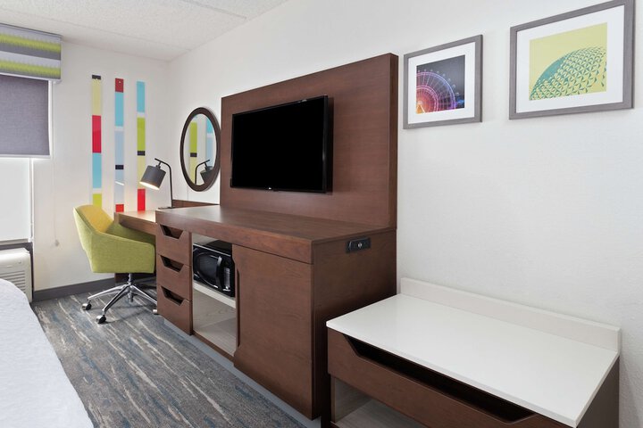 Hampton Inn & Suites Orlando Intl Dr N