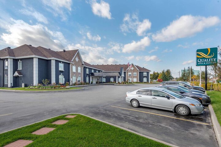 Quality Inn and Suites Oakville-Mississauga