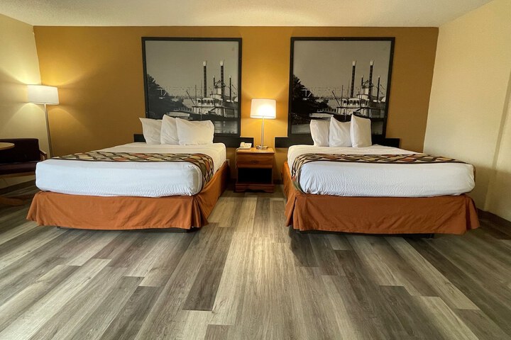 Room 15 of 21