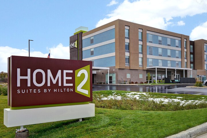 Home2 Suites by Hilton Eau Claire South