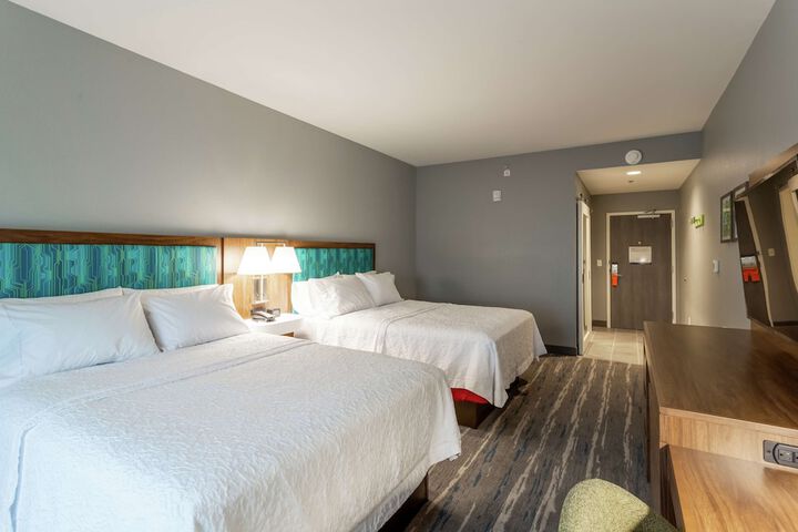 Room 32 of 67