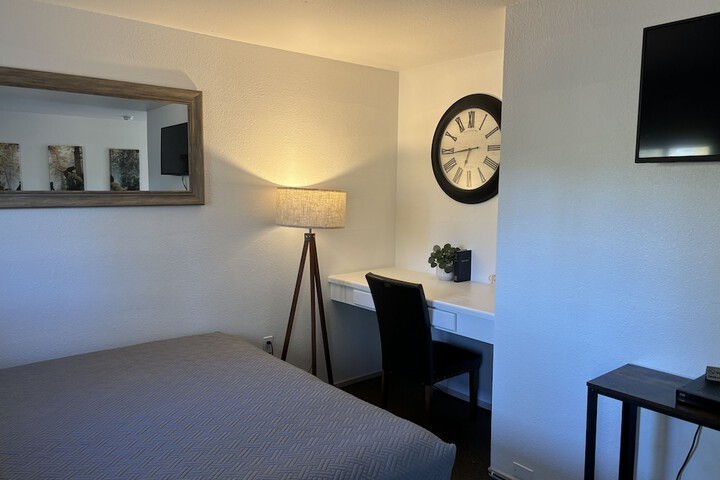 Room 42 of 158