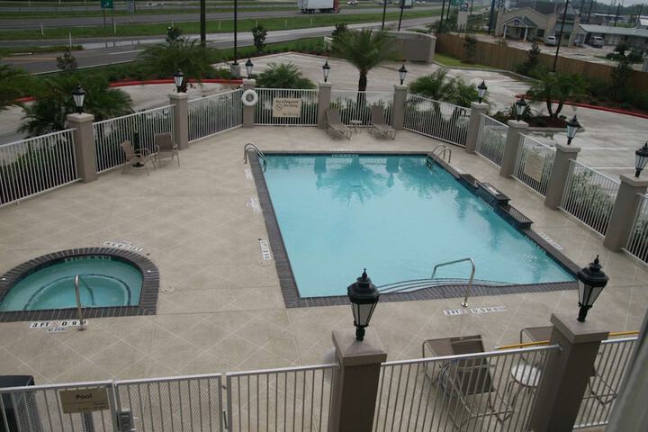 Pool 7 of 27