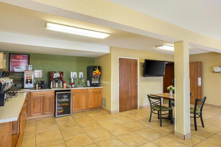 Rodeway Inn & Suites