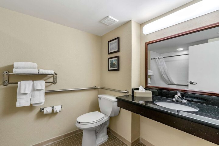 Room 14 of 42