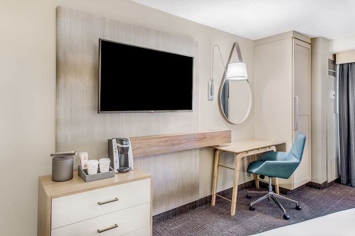 Room 59 of 108