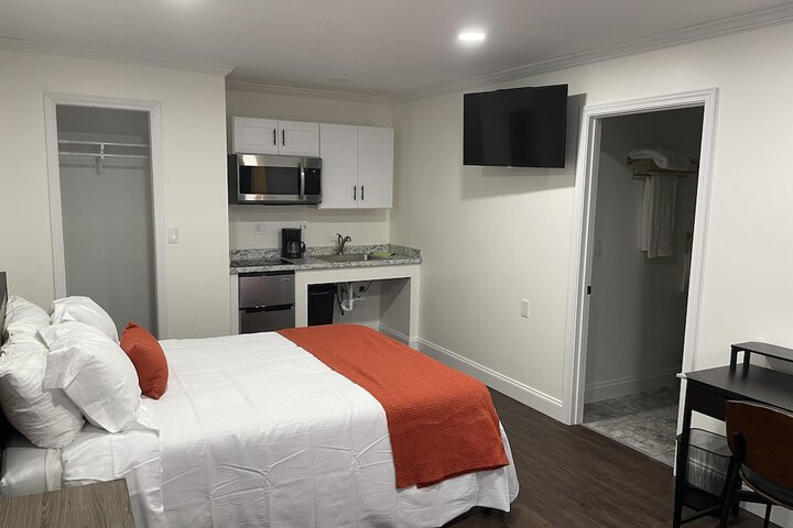 Room 47 of 103