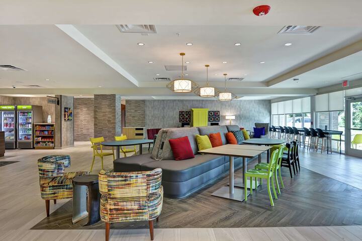 Home2 Suites by Hilton Jacksonville-South / St. Johns Town Ctr
