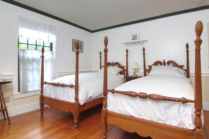 Room 21 of 31