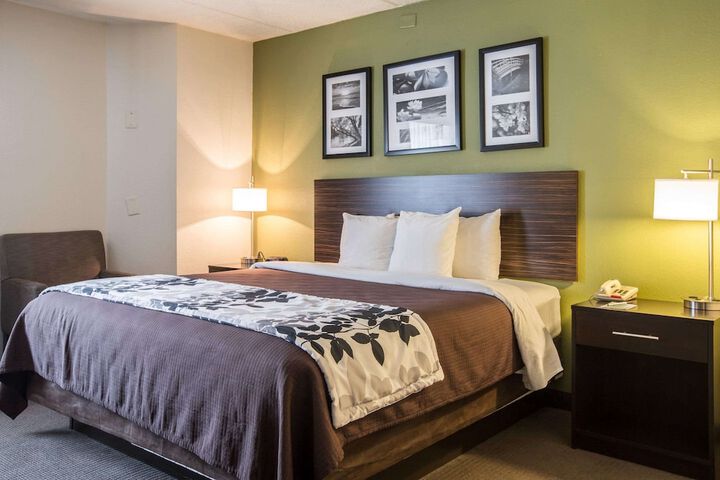 Room 15 of 31
