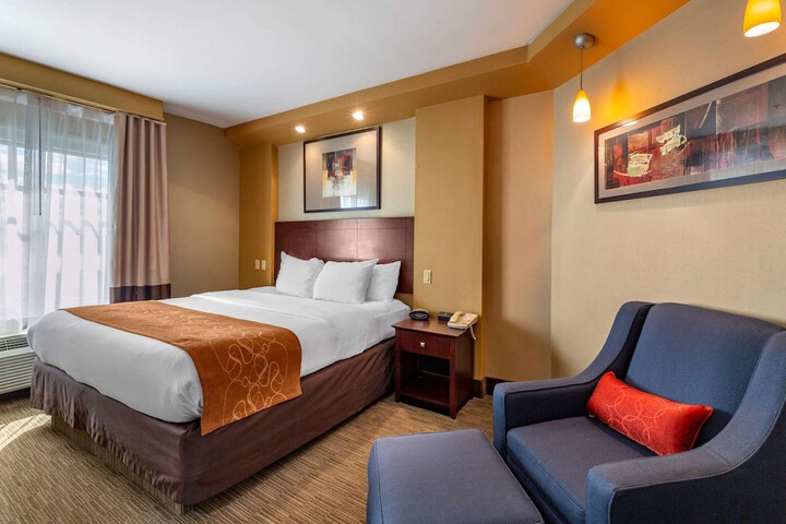 Comfort Suites Perrysburg - Toledo South
