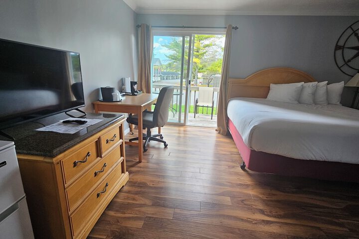 Room 44 of 79