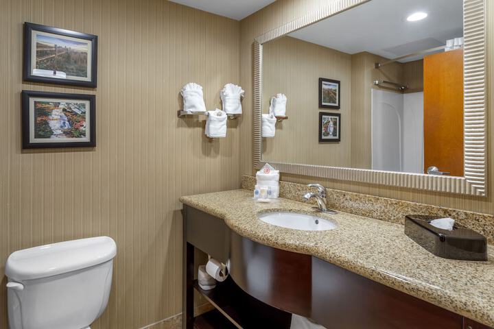 Room 10 of 37