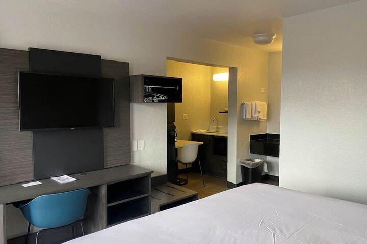 Room 38 of 41
